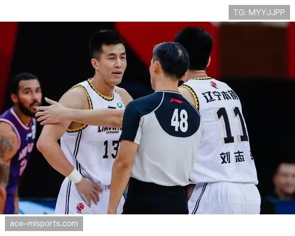 持球突破时有哪些规则限制容易被判罚违例？